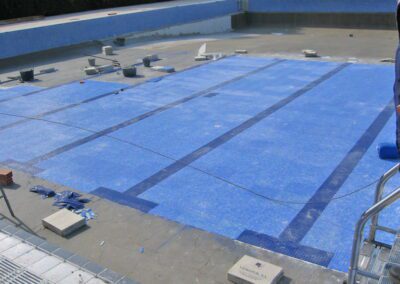 Piscina y vestuarios municipales de Santa Oliva