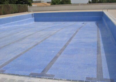 Piscina y vestuarios municipales de Santa Oliva